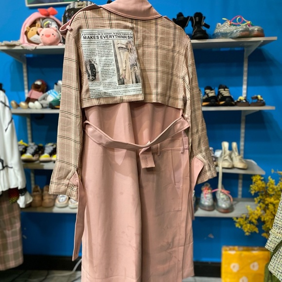 Trench coat,pink trench coat, designer trench coat - Picture 3 of 6